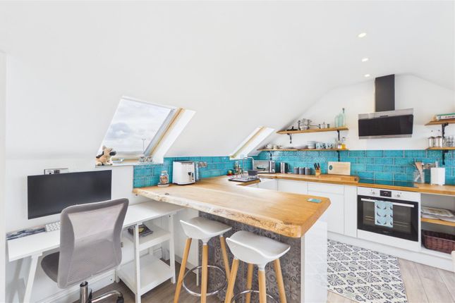6, Chegwin Court, Newquay photo 4