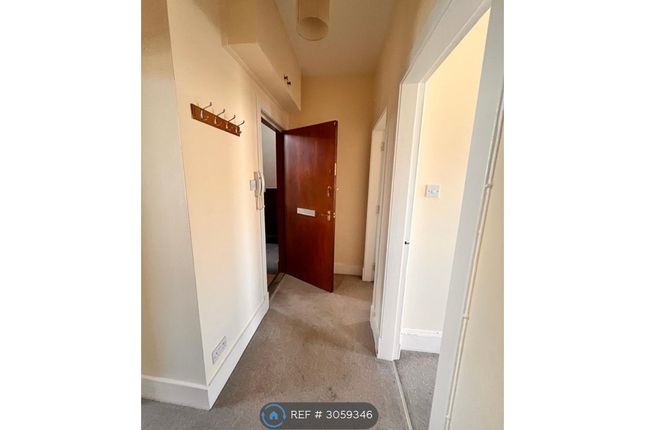 First Floor Right Flat, Holburn St, Aberdeen photo 4