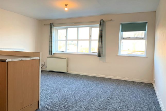23, Coultas court, Albert avenue, Hull photo 2