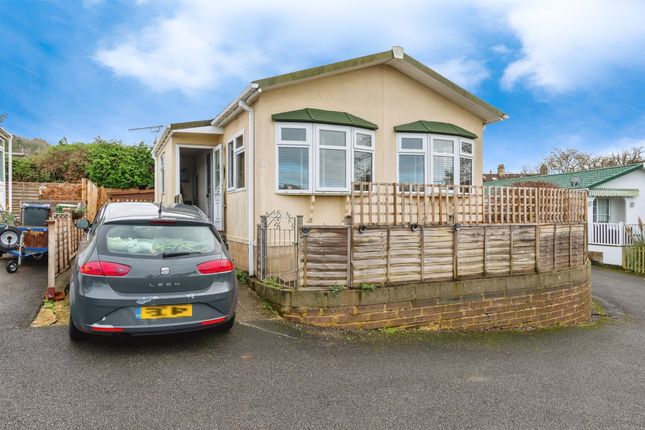 2-bed caravan on 10, Lycetts Orchard, Corsham, £150,000