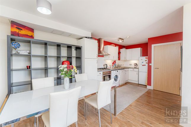 Flat 22 Shaw House, 30, Queen Street, London photo 4