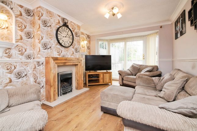 30, Calverton Grove, Birmingham photo 4