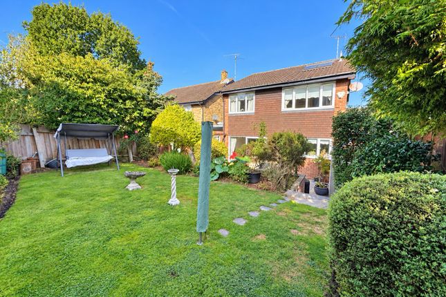 48, Tomlyns Close, Brentwood photo 2