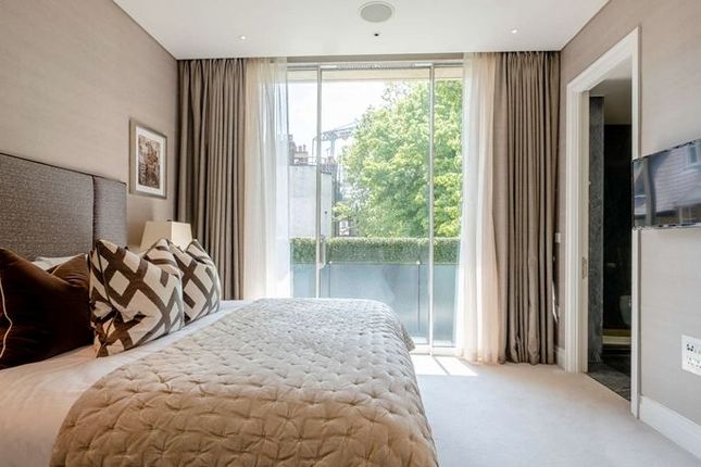 Flat 4.01, London photo 5
