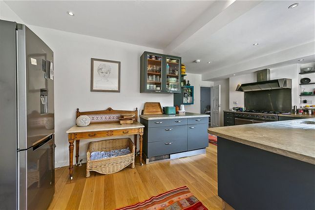 14, Roedean Crescent, London photo 5