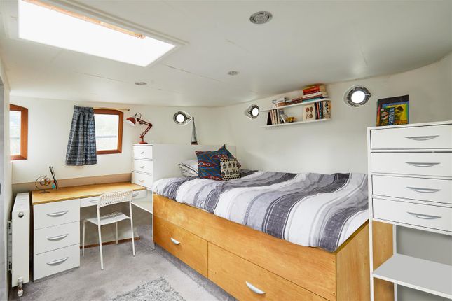 Houseboat for sale in Lots Ait, Brentford