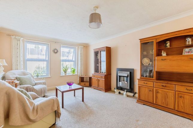 14 Oakfield House, Binswood Avenue, Leamington Spa photo 2
