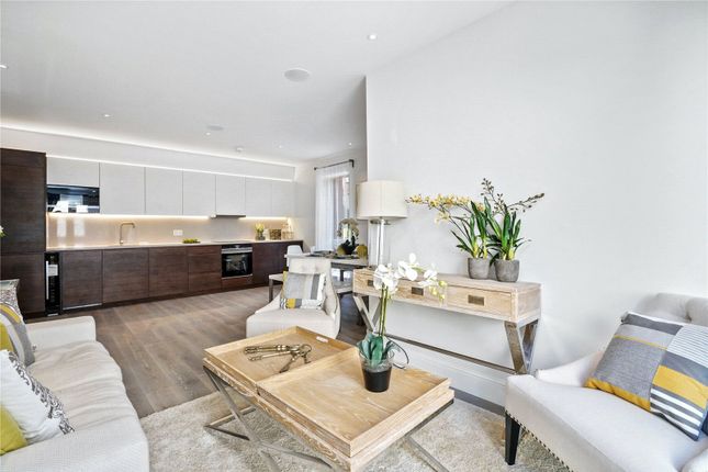 Thumbnail Flat for sale in Eltham Court, Ealing
