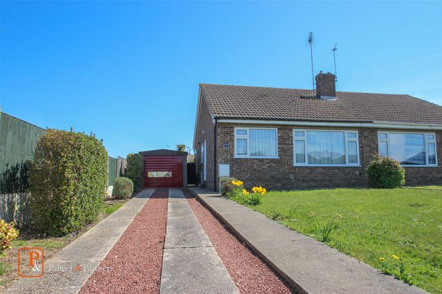 Bungalow to rent in Pinewood Close, Great Clacton, Essex