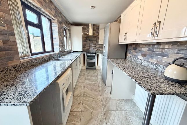 22, Jasmine Road, Dudley photo 4