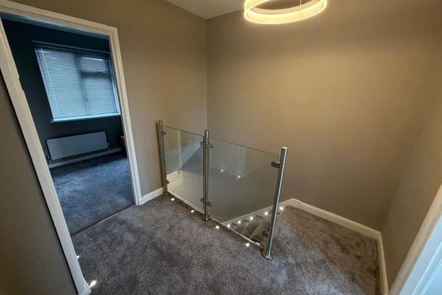 54, Shrewsbury Road, Manchester photo 4
