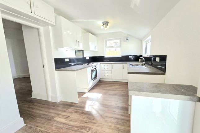 Victoria Road, Cornwall photo 3