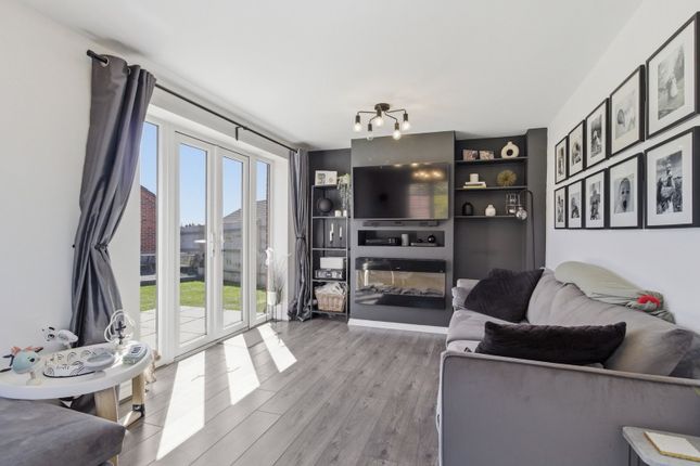 4, Ploughfield Close, Upton-upon-Severn photo 4