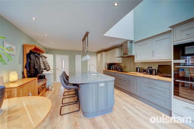 28, Blythesway, Birmingham photo 5