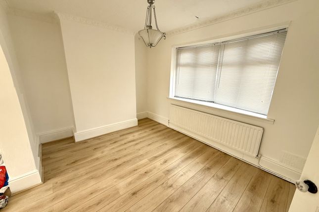 16, Bruntoft Avenue, Hartlepool photo 4