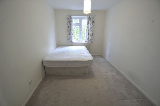 17, Spindlewood Gardens, Croydon photo 4