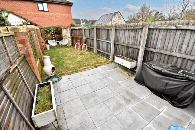 End terrace house for sale in Tamworth Road, Kingsbury, Tamworth