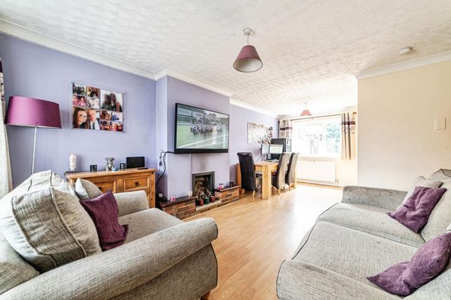 29 Wheelers Green Way, Thatcham, Thatcham photo 2