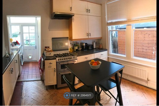 Hailsham Avenue, London photo 3