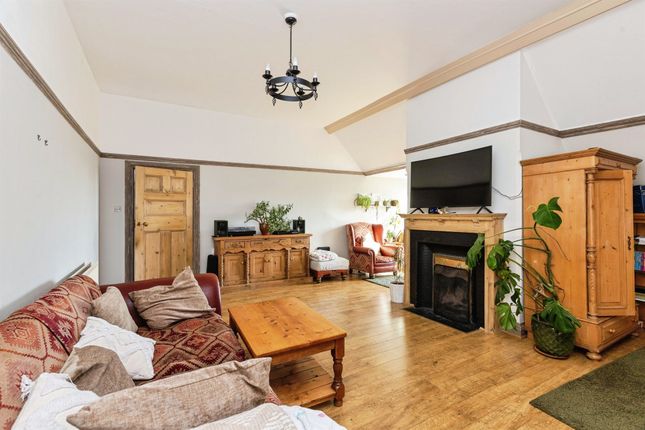 5, Castle Mount, Bournemouth photo 2