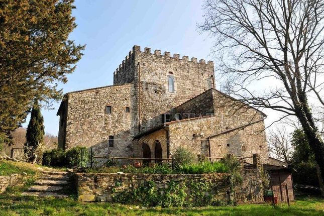 Villa for sale in Pontassieve, Firenze, Tuscany