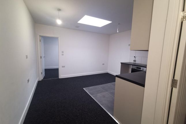 Flat 6, 2 Charles Street, Walsall photo 3
