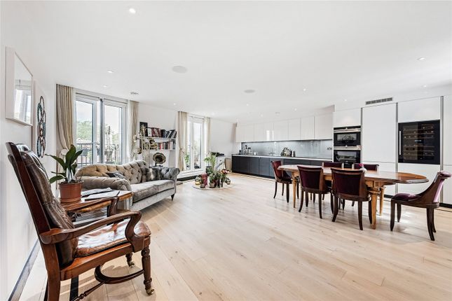 Flat for sale in Chapter Street, Pimlico, London