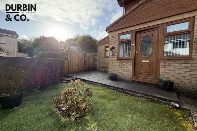 45 Nant-y-Fedw, Mountain Ash photo 3