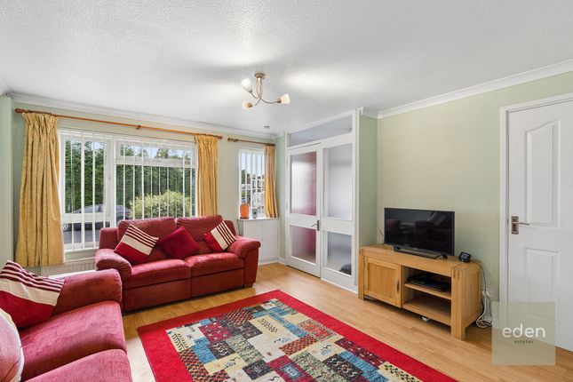 75 Welland Road, Tonbridge photo 3