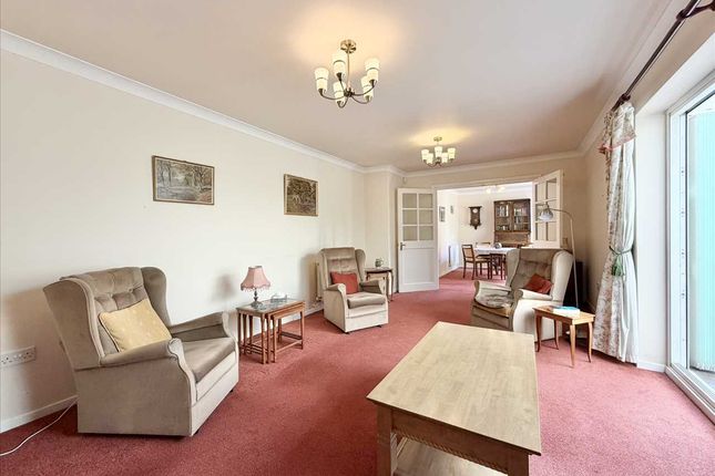 8, Cumberland Close, Nottingham photo 3