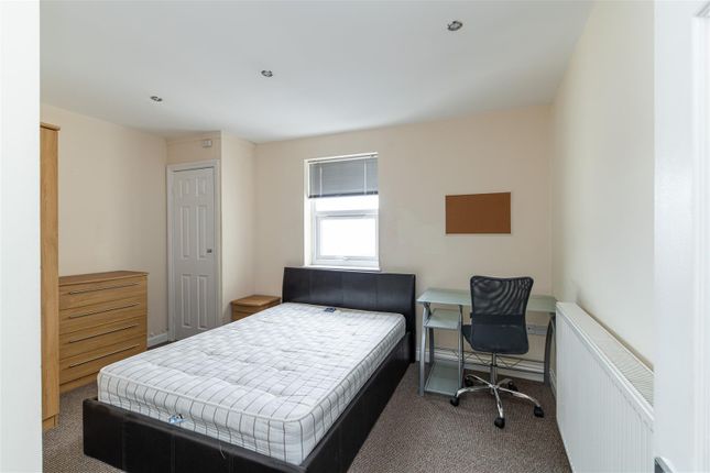 Osborne Terrace, Newcastle upon Tyne photo 5