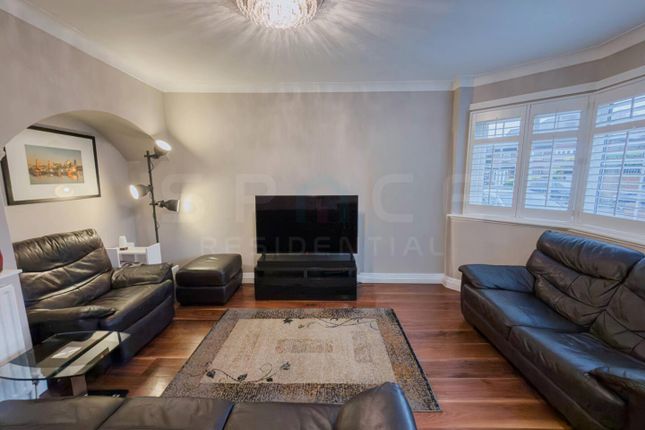 17, Ranelagh Close, Edgware photo 4