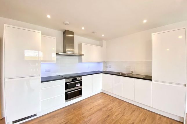 Thumbnail Flat to rent in Umber House, Colindale Gardens