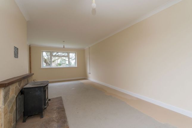 Greenfields, Vale Lane, Ipswich photo 4