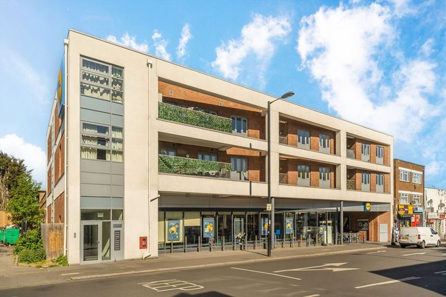 Flat 4, 409, Beulah Hill, London photo 4