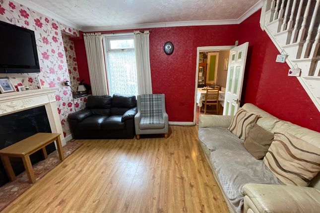 14 Evelyn Road, Neath photo 5