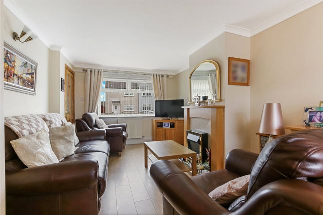 37, Erskinefauld Road, Paisley photo 3
