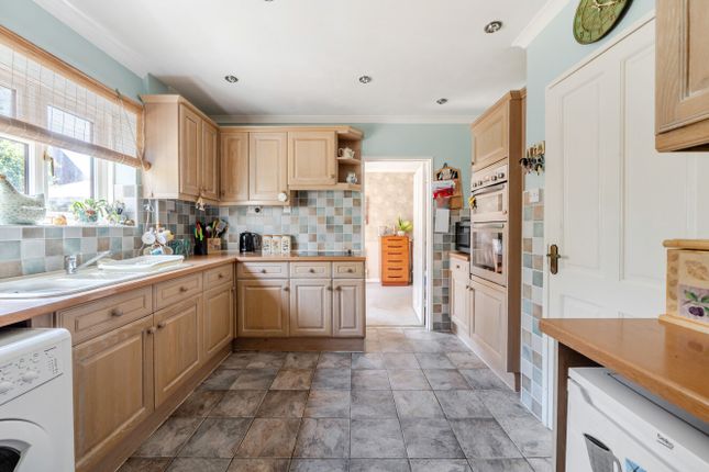 133, Lime Grove, Surrey photo 4