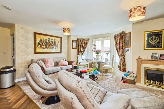 48, Gough Drive, Tipton photo 3