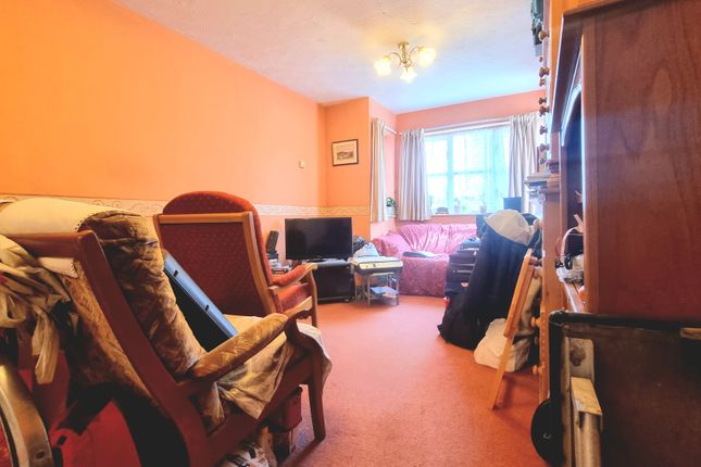 Flat for sale in Lime Close, Harrow
