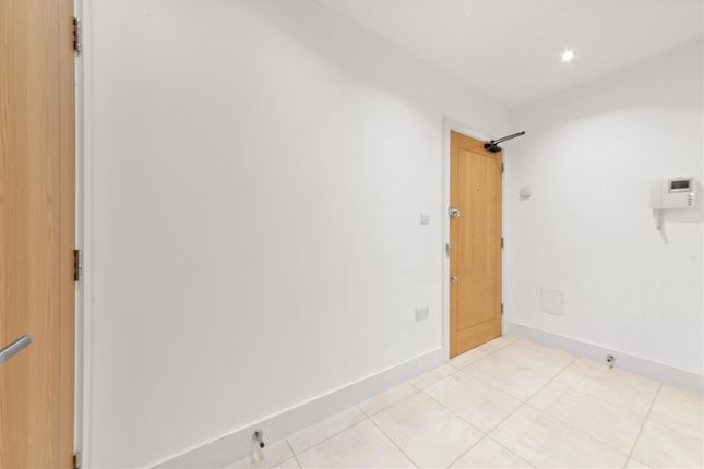 4, The Edge, Sevenoaks photo 4