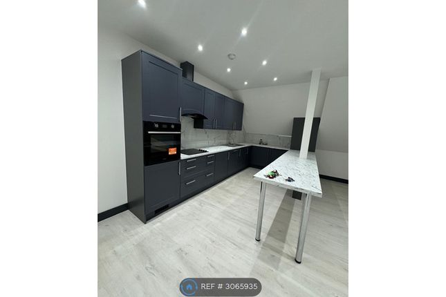 Flat, Cliff Gardens, Scunthorpe photo 5