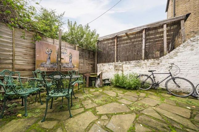 Court Yard Garden.Png