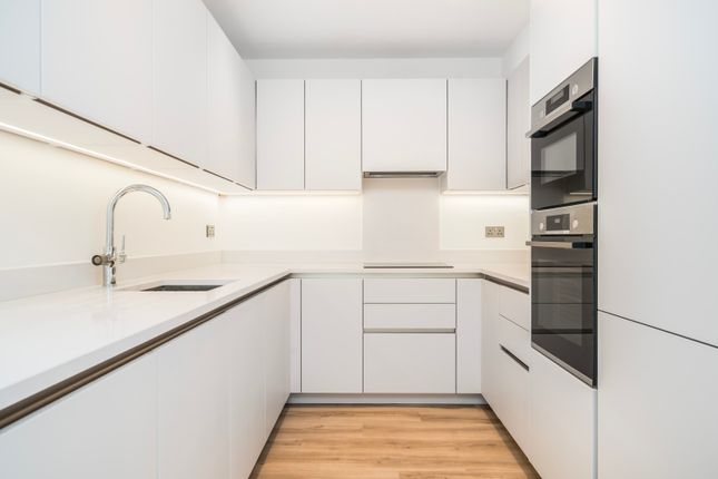 Flat 606, 6, Witan Street, London photo 4