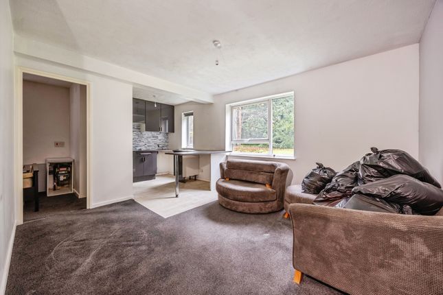 5D,, Montana Close, South Croydon photo 4