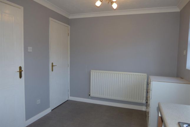 48, Mear Drive, Derbyshire photo 4
