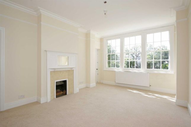 26, Rodway Road, London photo 3