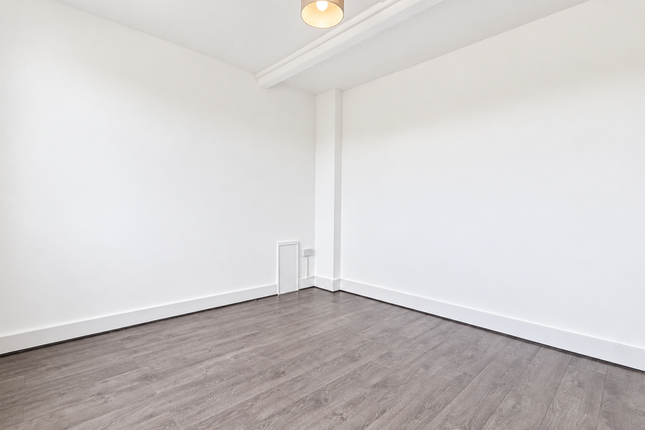 29a Falconwood Parade, Welling photo 5