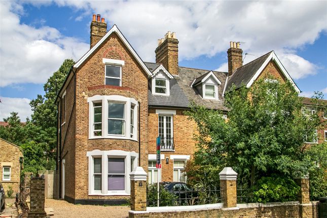 2-bed flat on Top Floor Flat, 5, Kew Gardens Road, Surrey, £605,000