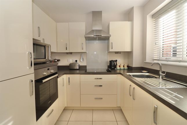 Apartment 6, Rogerson Court, Scaife Garth, Pocklington photo 4